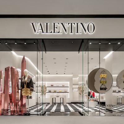 华伦天奴VALENTINO北京国贸商城精品店焕新启幕