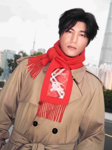 Burberry 隆重呈献 2026 新禧贺岁系列