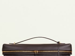 Loro Piana 推出 Extra Softy Bag手袋 2026 春夏系列