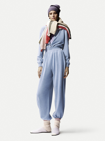 Loro Piana 推出 Library of Knits 针织系列