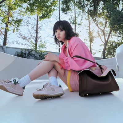 《FENDI WAY, MY WAY》 全新FENDI Way手袋数字广告大片 兰西雅、余依婷、铁豆倾情演绎