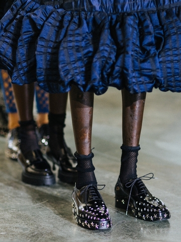 Jimmy Choo 携手 noir kei ninomiya 发布联名系列