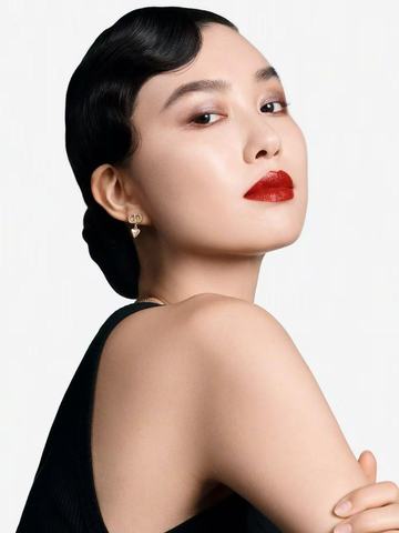 迪奥彩妆星品 |  新年开运红妆 尽释自信魅力