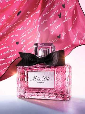 迪奥小姐馥郁香精 | 莓果芳息 勇敢誓爱