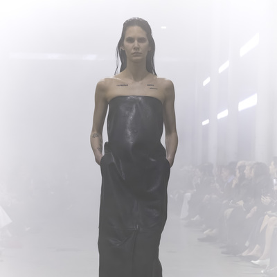 【巴黎女装周】RICK OWENS 发布2026秋冬女装系列