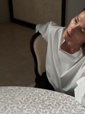 JNBY 2026春夏系列“凝视”：以艺术之名，择品质之选