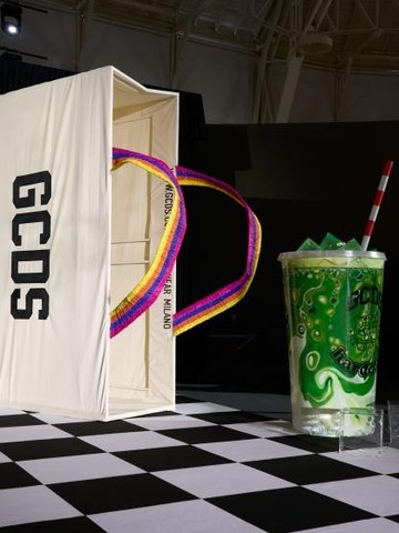 2026春夏 “WHAT’S IN MY BAG?”
