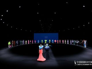 HOII 后益首度登陆中国国际时装周 「熙怡」系列亮相北京