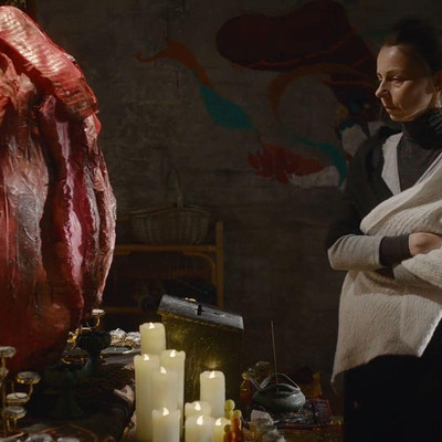 跨文化影像中的“空间叙事”实验 ——短片《A Different World / 未名处》的视觉与情感建构