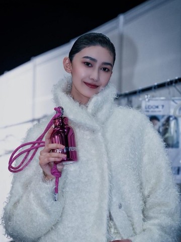 LAB HEENOOR 亮相2026上海时装周