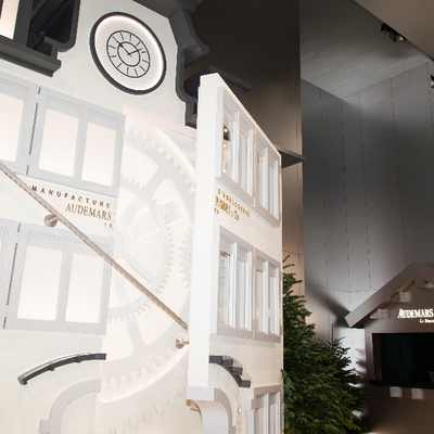 悦启制表工艺之门，彰显行业贡献承诺：爱彼亮相2026“钟表与奇迹”日内瓦高级钟表展