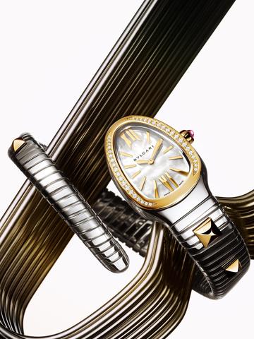 2026“ 钟表与奇迹 ” 高级钟表展 BVLGARI 宝格丽 Serpenti Tubogas Studs 胶囊腕表 金与精钢： 风格魅力与果敢表达的碰撞