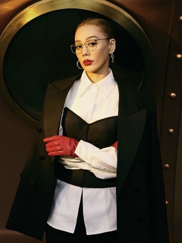 明月镜片：从巴黎到上海，国货之光闪耀国际秀场