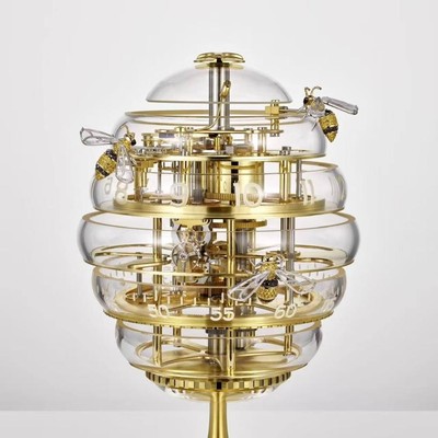 蜂巢座钟 Chopard萧品牌经典标志化身机械杰作，致献品牌弗勒里耶制表工坊三十载荣光