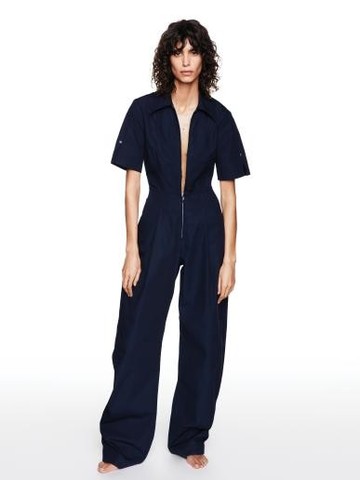 GAP携手 Victoria Beckham 开启长期合作，首个春季胶囊系列即将发布 聚焦经典设计，以崭新之姿诠释GAP时尚美学