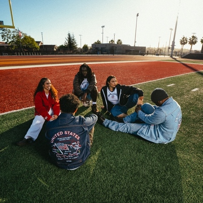 以丹宁致敬球迷文化， Levi’s® 推出美国足协系列