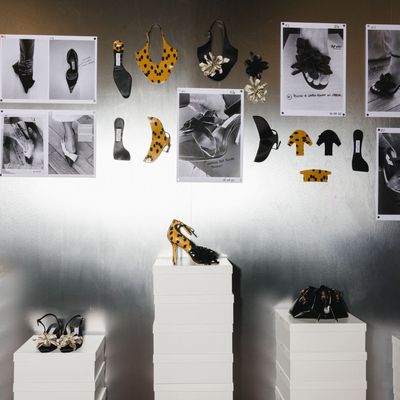 JIMMY CHOO 2026秋季女士系列 自信魅力