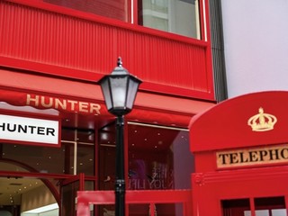HUNTER「翻开奇履」 以英伦格调，焕新出行想象