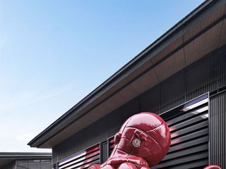 盟可睐Moncler「轻松入夏」艺术装置登陆成都太古里旗舰店
