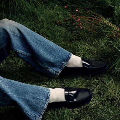 JIMMY CHOO 发布2026夏日衣橱系列广告大片