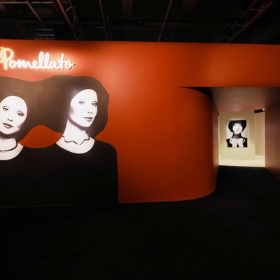 POMELLATO 宝曼兰朵品牌展览于巴黎东京宫盛大启幕，全新STILE LIBERO高级珠宝系列耀目揭晓