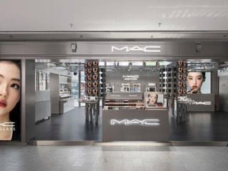 M·A·C魅可「水漾镜界」概念店重磅登陆上海新天地