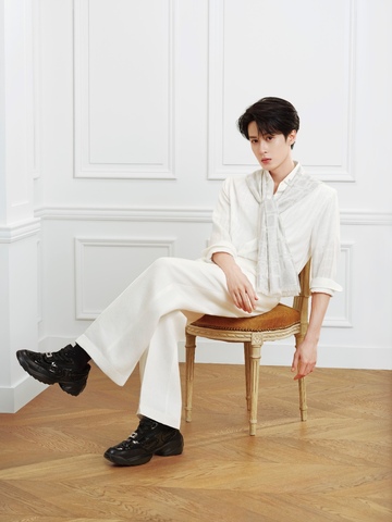ROGER VIVIER 挚献 2026 七夕广告大片 由全球品牌代言人檀健次倾情演绎