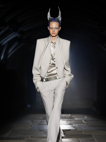 MCQUEEN 2027春夏系列
