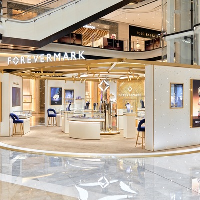 FOREVERMARK永恒印记全新“春城凝曜”限时体验空间暨“花开曜至”艺术珠宝展 昆明恒隆广场盛大启幕