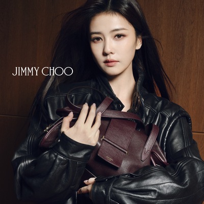 JIMMY CHOO发布由全球品牌代言人白鹿演绎的冬季必备风格单品