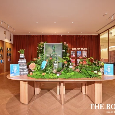 从艾雷岛到匹克球场—— The Botanist植物学家金酒携手InLoveSport俱乐部首次打造「球场植境」体验空间