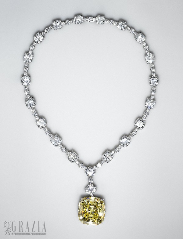 “The Tiffany Diamond” 蒂芙尼传奇黄钻，查尔斯·路易斯·蒂芙尼（Charles Lewis Tiffany）于1878年购得，并于2012年镶嵌于白钻项链.jpg