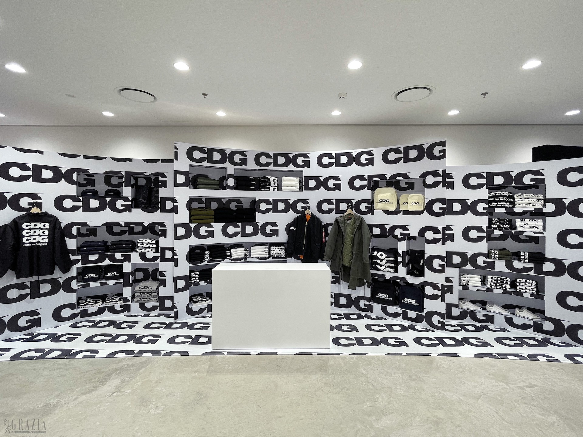 2F - CDG 2.jpg